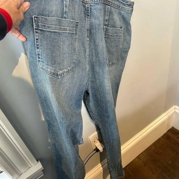 Women’s overalls from the Gap. Size M. Great condition. - Picture 4 of 8